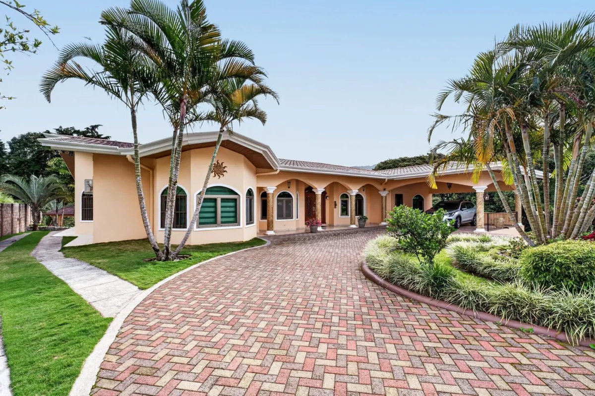 Casa de Lujo en el Área de Boquete en Venta en Santa Lucía,