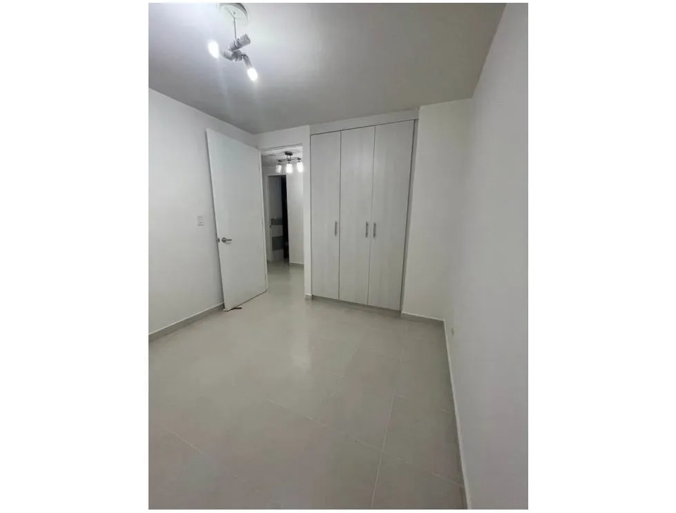 Alquiler de apartamento en PH Torres de Versalles I. MY