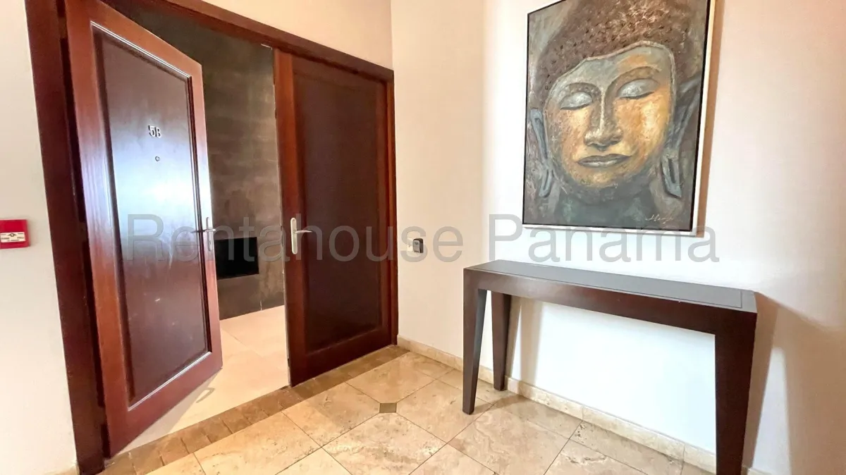 Spectacular Apartment with Spacious Terrace for Rent in Amador (Ref. 26-8206 Mfk)