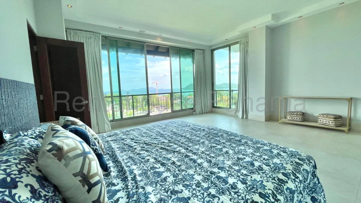 Spectacular Apartment with Spacious Terrace for Rent in Amador (Ref. 26-8206 Mfk)