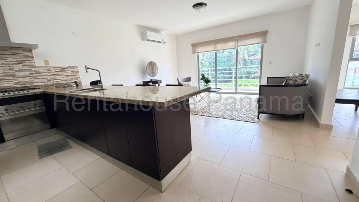 Amplio Apartamento en Venta en Panama Pacifico 27*2014Mfk