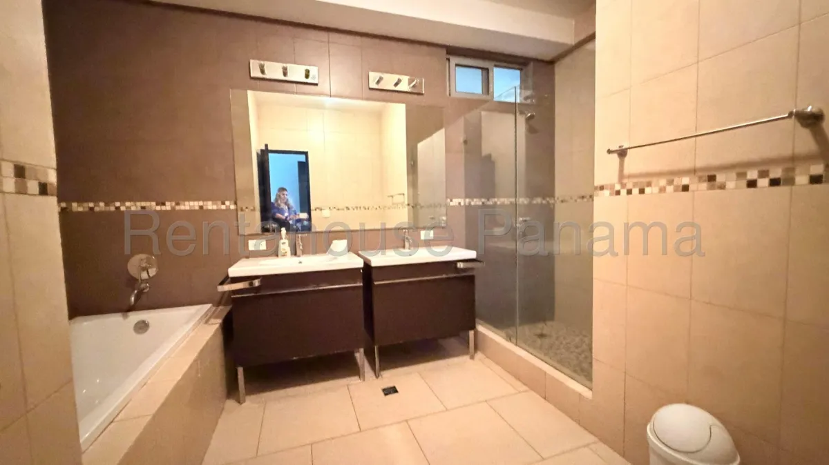 Amplio Apartamento en Venta en Panama Pacifico 27*2014Mfk