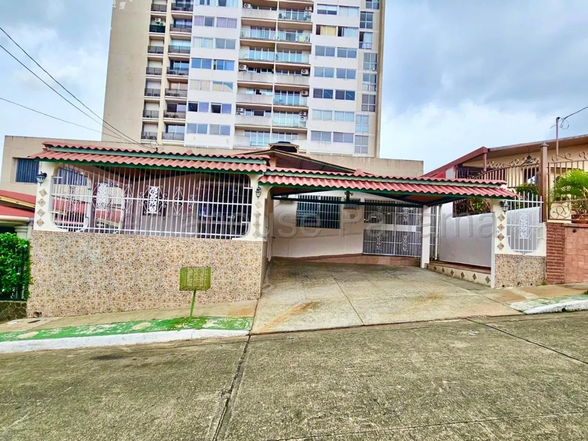 Remodeled House for Sale in Villa Lucre 27*2032Mfk