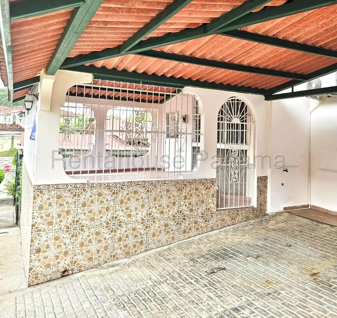 Remodeled House for Sale in Villa Lucre 27*2032Mfk