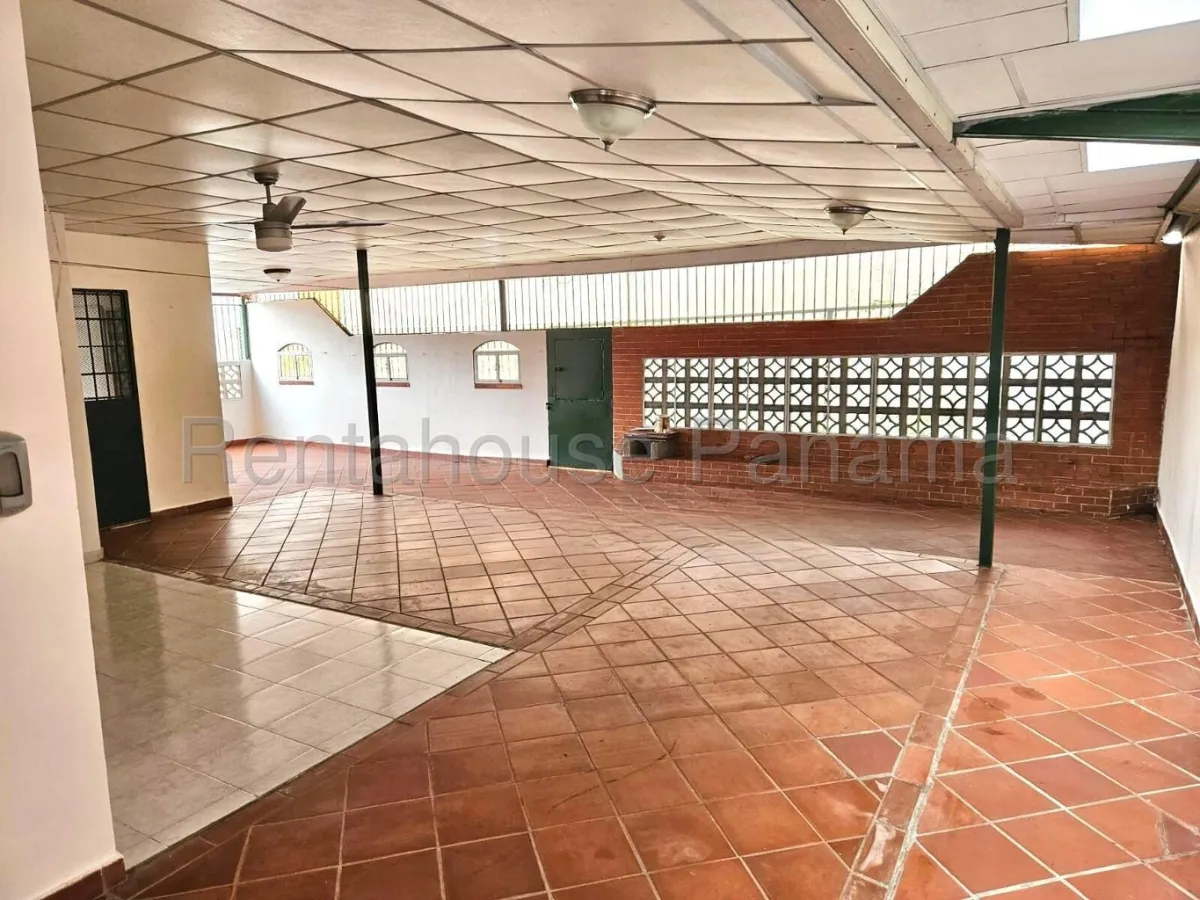 Remodeled House for Sale in Villa Lucre 27*2032Mfk