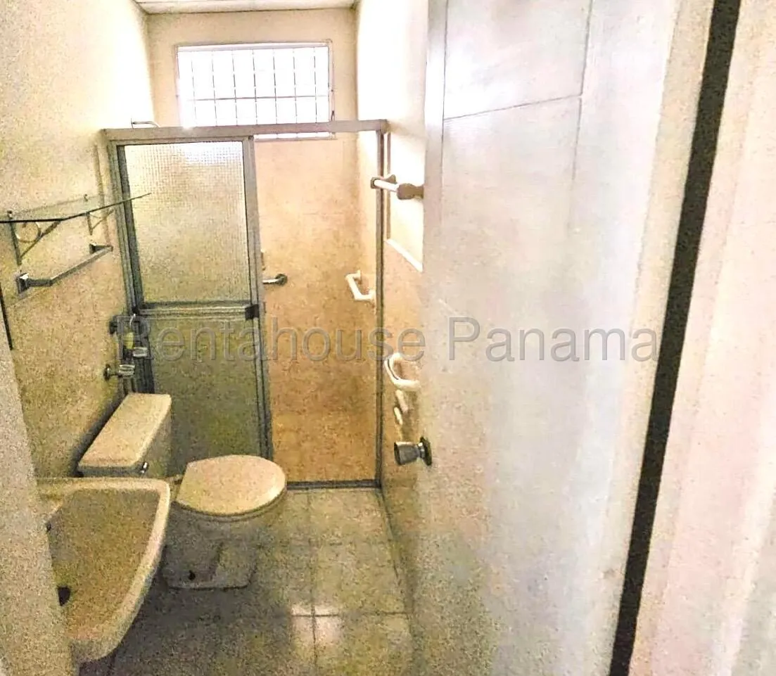 Remodeled House for Sale in Villa Lucre 27*2032Mfk