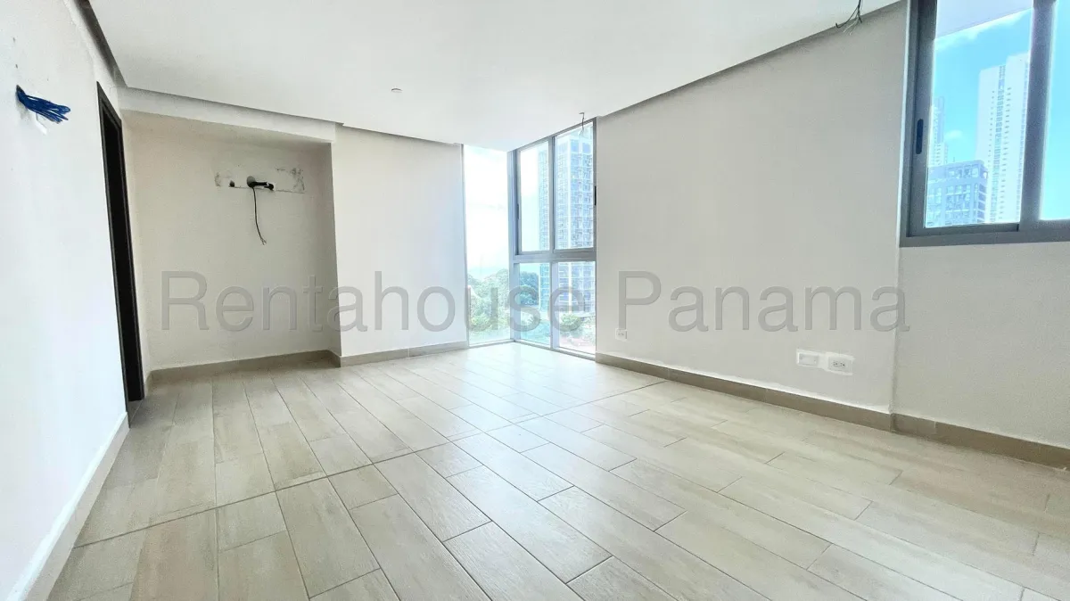 Exclusive Apartment for Sale in Coco del Mar 27*223Mfk