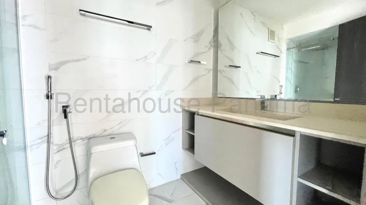 Exclusive Apartment for Sale in Coco del Mar 27*223Mfk