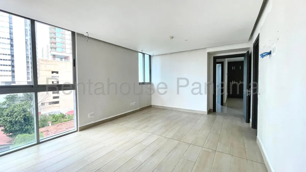 Exclusive Apartment for Sale in Coco del Mar 27*223Mfk