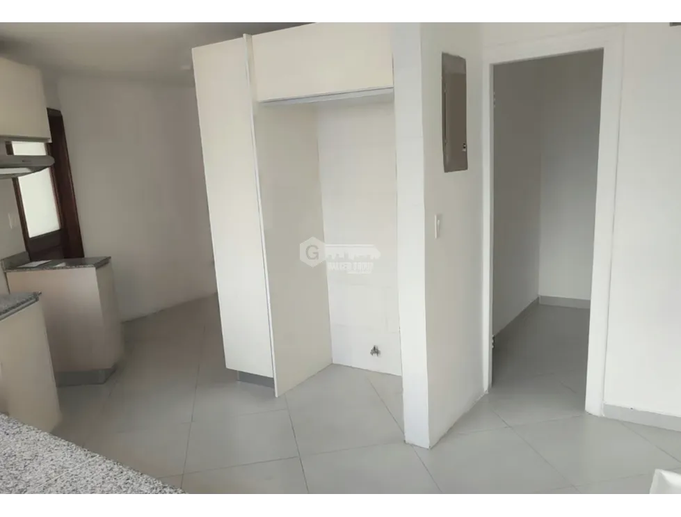 MARBELLA / TOWER ONE / 185M / 3 BEDROOMS / 2 BATHROOMS / BALCONY