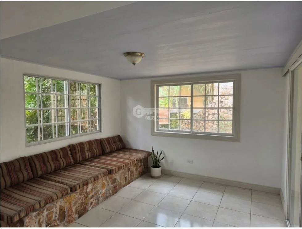 SE VENDE AMPLIA CASA 145 M2 EN ARRAIJAN VILLAS EL CARRIZAL CON TERRAZA