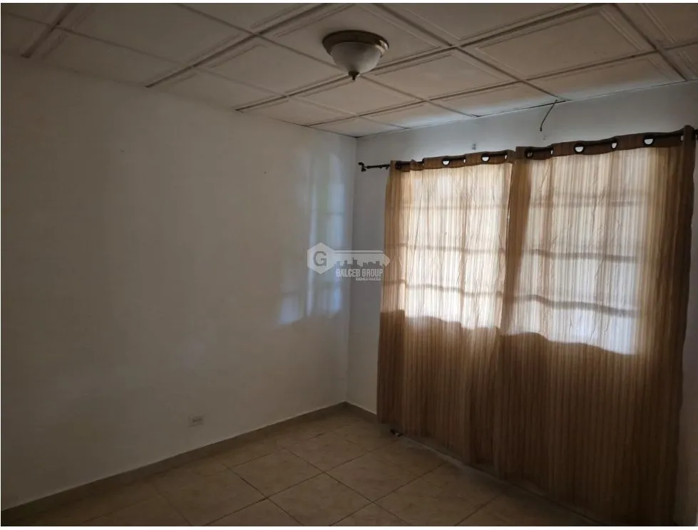 SE VENDE AMPLIA CASA 145 M2 EN ARRAIJAN VILLAS EL CARRIZAL CON TERRAZA