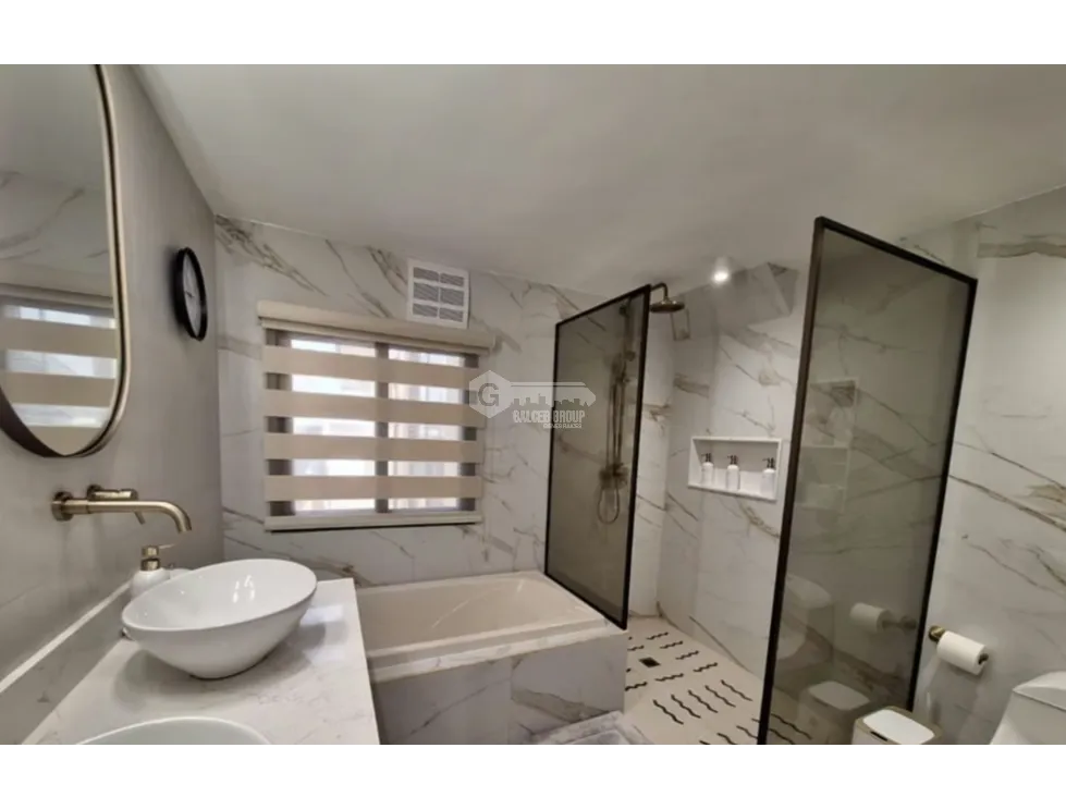 HATO PINTADO / LOS GUAYACANES / 5 HABITACIONES / 570 M2 / CASA DUPLEX