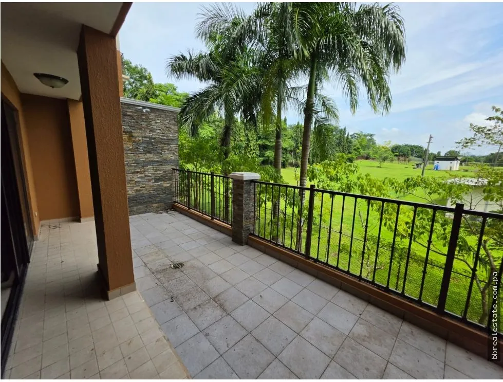 Venta de Apartamento en PH Embassy Club, Clayton