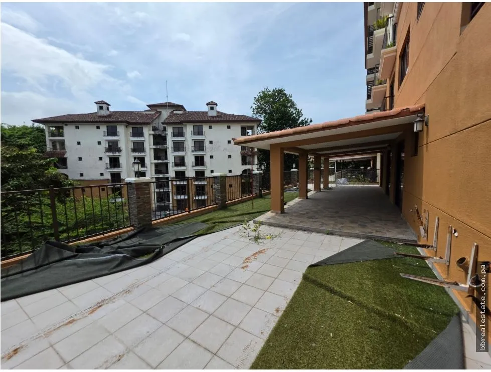 Venta de Apartamento en PH Embassy Club, Clayton