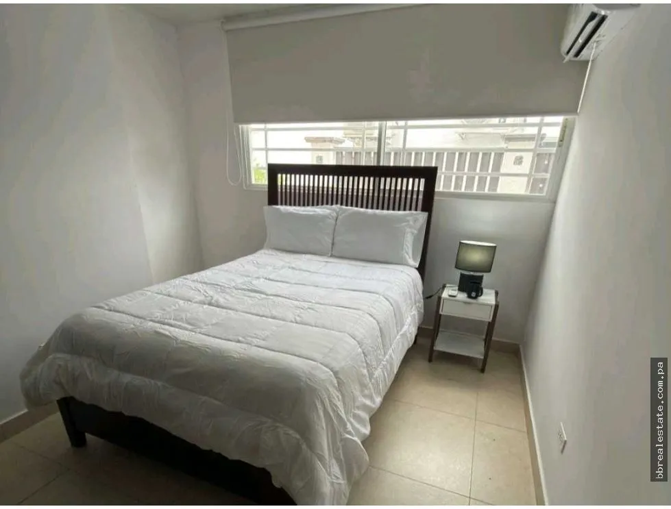 House for Sale in Paradise Point PH, Coronado