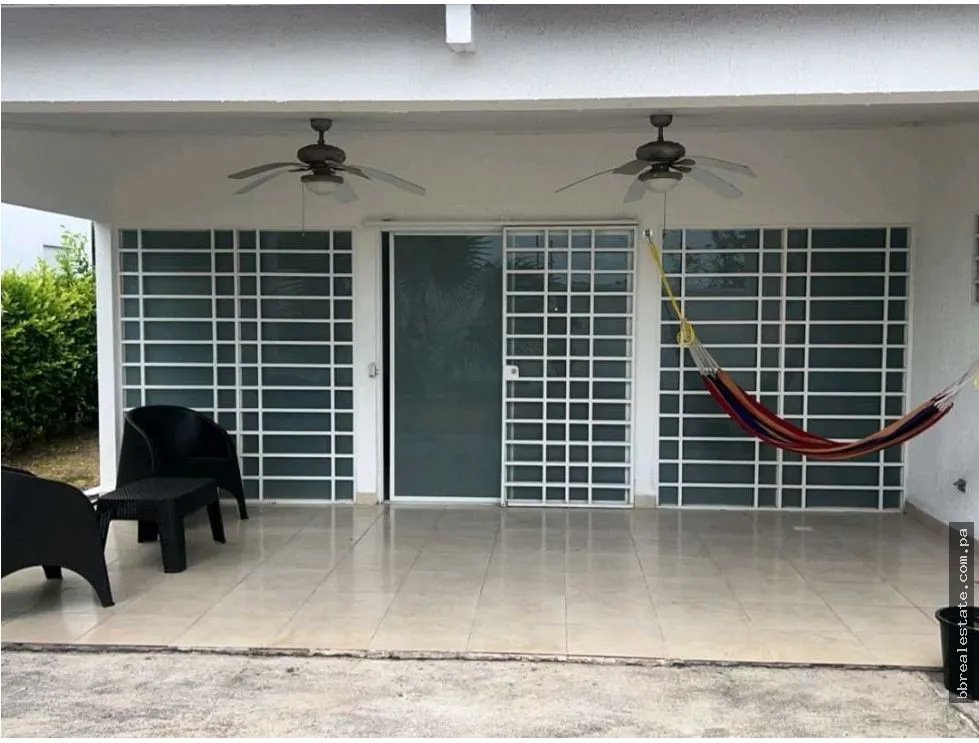 House for Sale in Paradise Point PH, Coronado