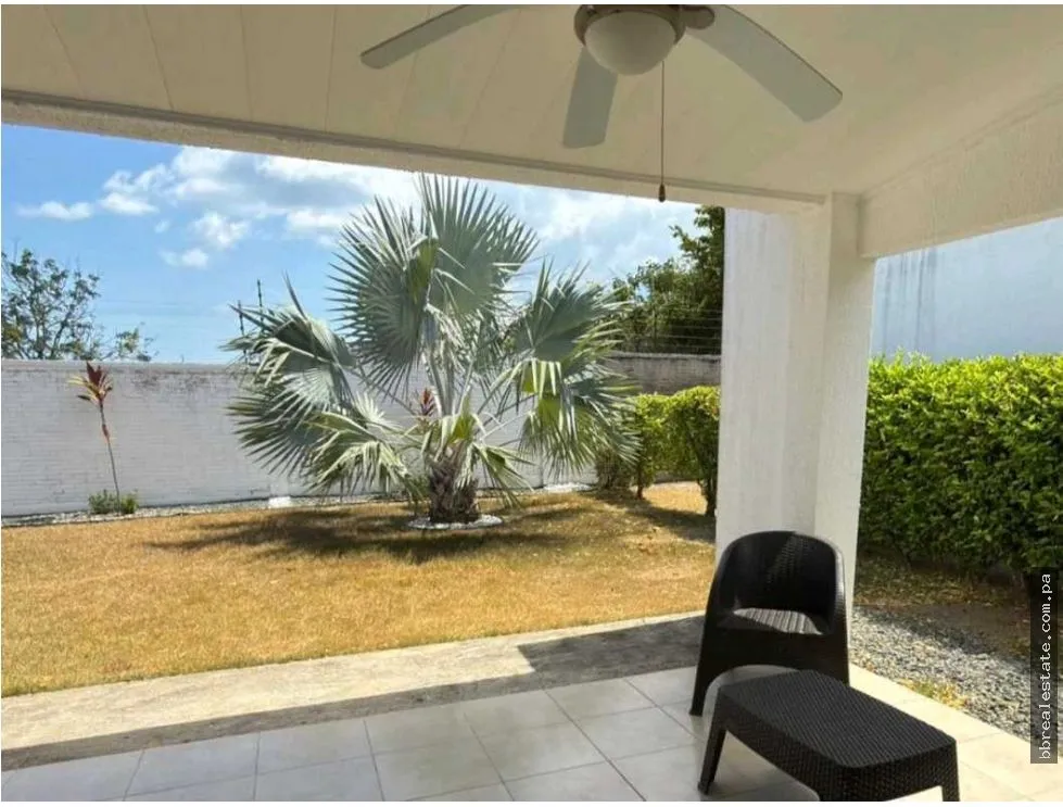 House for Sale in Paradise Point PH, Coronado