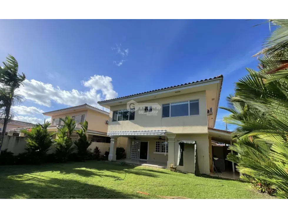 SE ALQUILA HERMOSA CASA 438M EN BRISAS DEL GOLF PH VILLA ALTA AMOBLADA