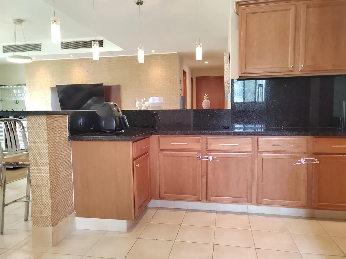 Elegant Apartment in Buenaventura with Lake and Nature Views