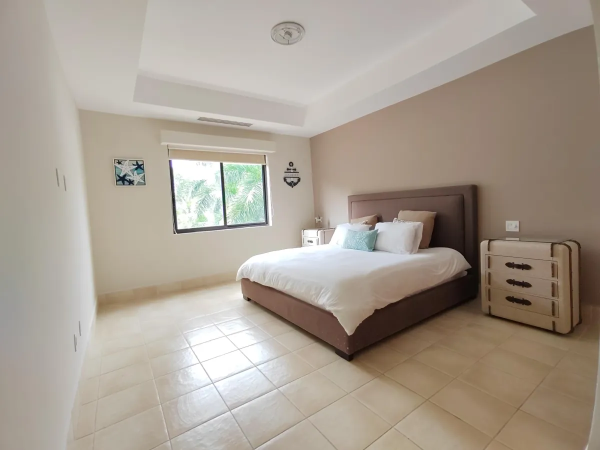 Elegant Apartment in Buenaventura with Lake and Nature Views