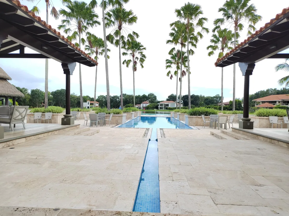 Elegant Apartment in Buenaventura with Lake and Nature Views
