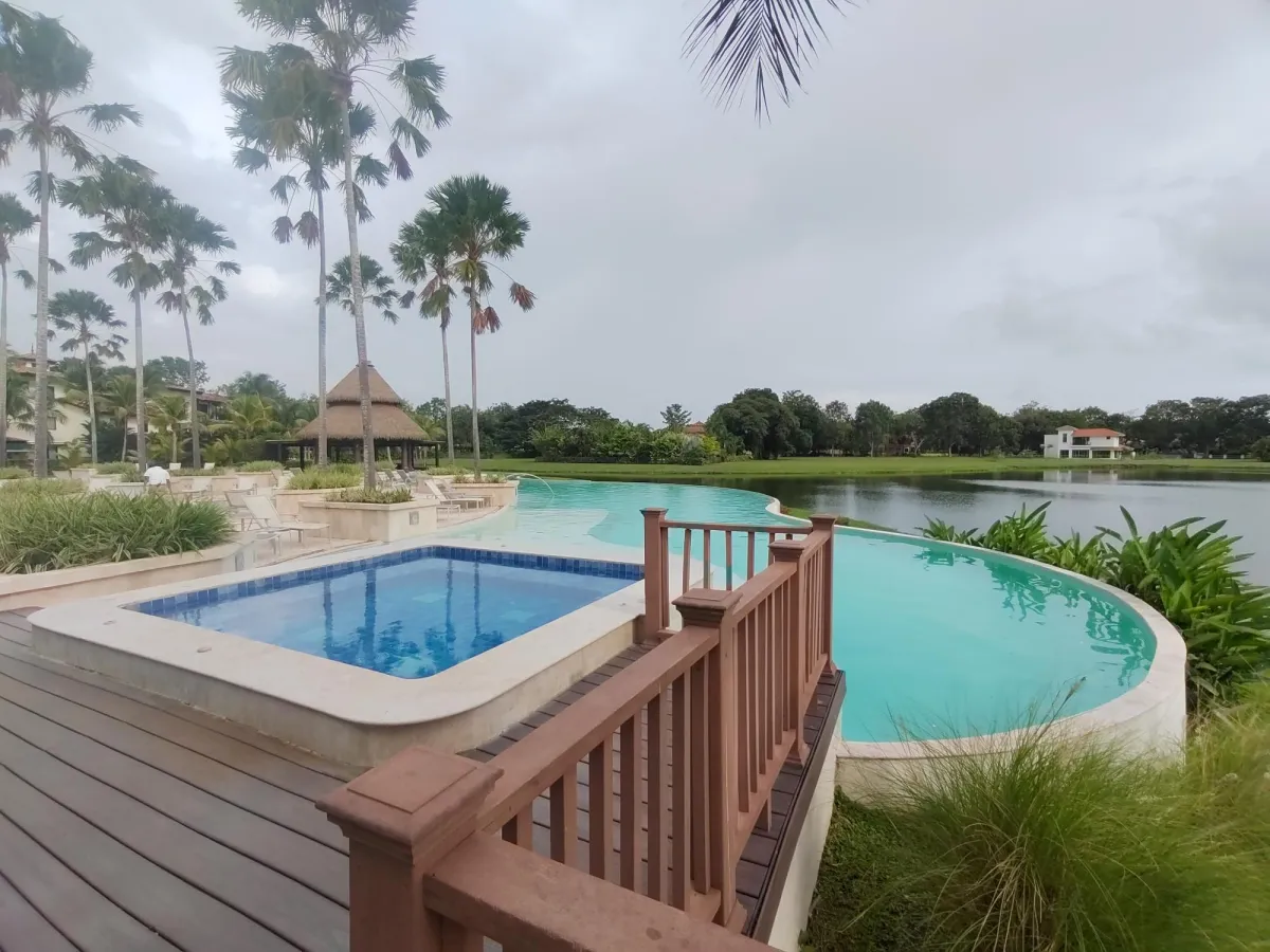 Elegant Apartment in Buenaventura with Lake and Nature Views
