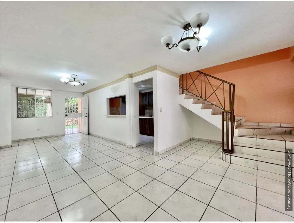 House for Sale in Condado del Rey
