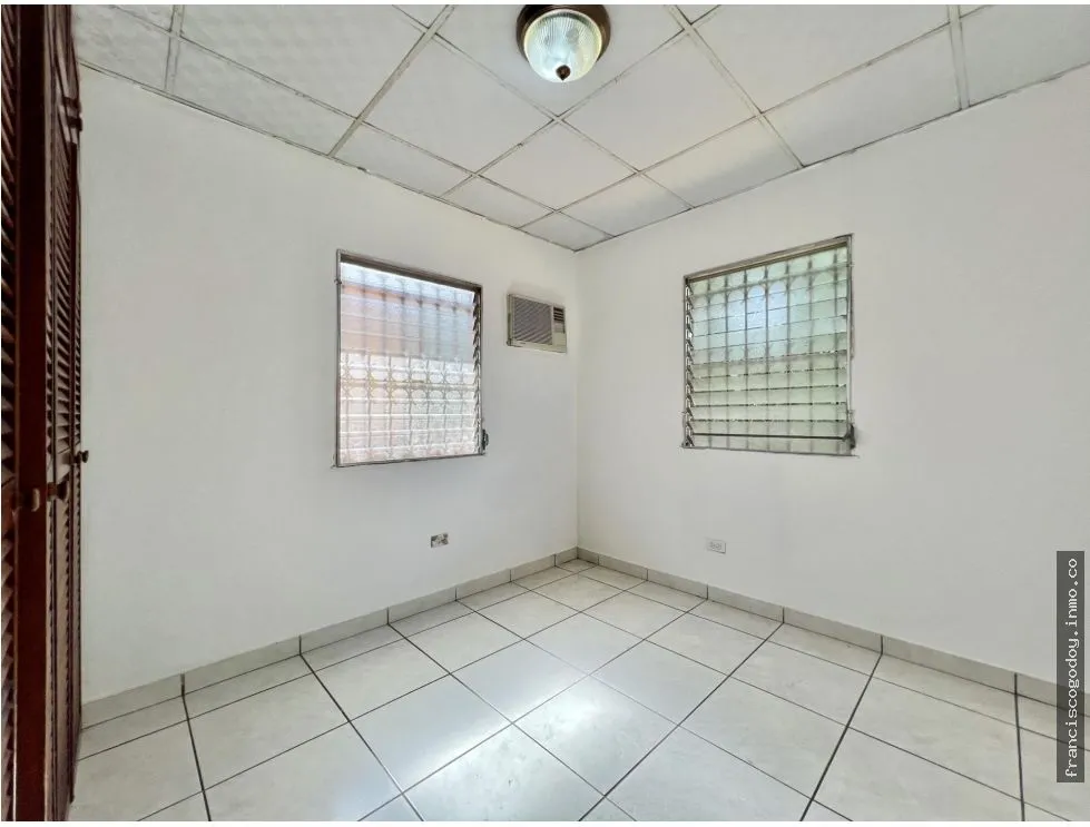House for Sale in Condado del Rey