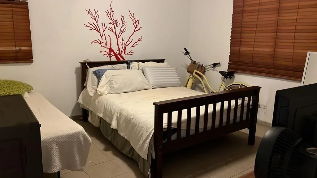 HOUSE FOR SALE OR RENT IN CORONADO