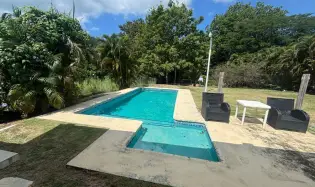 CASA EN VENTA O ALQUILER EN CORONADO