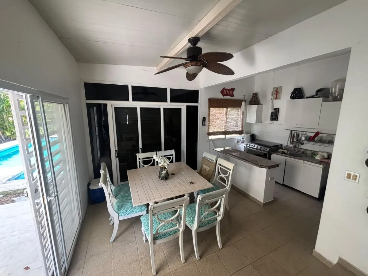 HOUSE FOR SALE IN CORONADO