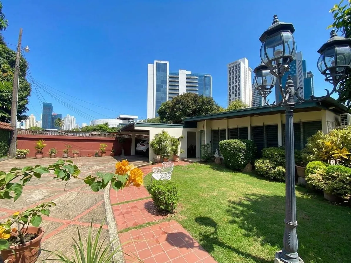House in San Francisco (Calle Las Hortensias)