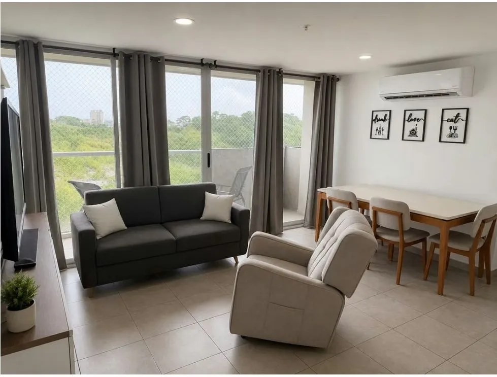 Apartment for Sale in PH Hacienda Golf, Brisas del Golf