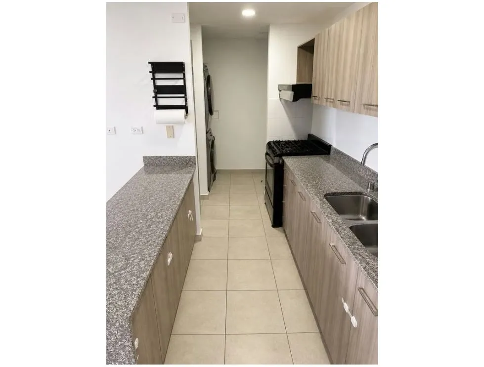 Apartment for Sale in PH Hacienda Golf, Brisas del Golf