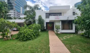 Casa de 2 pisos en Urbanización Obarrio
