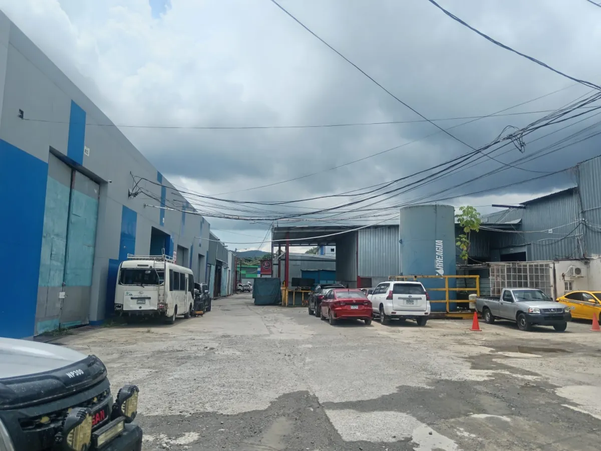 MEGA GALERA LOGÍSTICA Hasta 20,000m² en Las Mañanitas frente al Metro