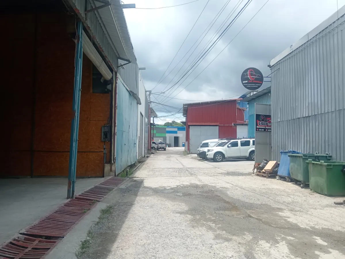 MEGA GALERA LOGÍSTICA Hasta 20,000m² en Las Mañanitas frente al Metro