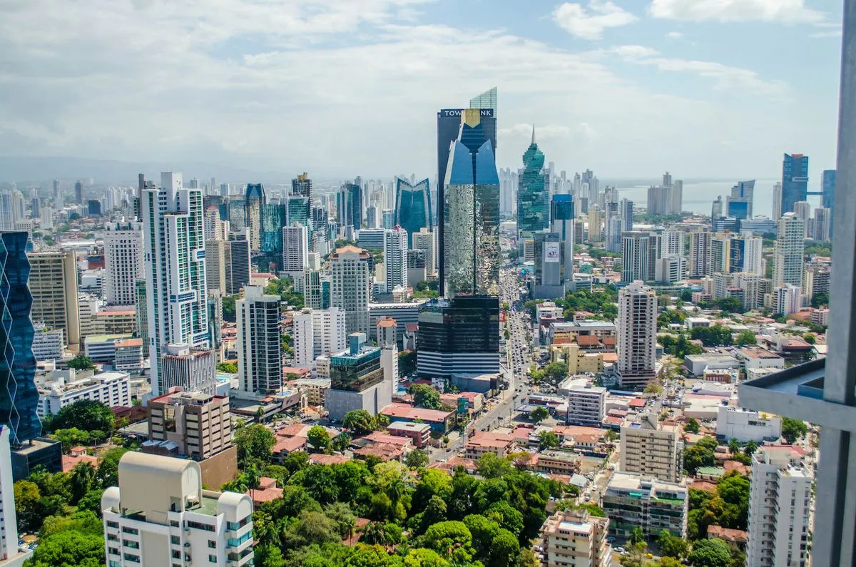 705 m² Vertical Mansion at PH The Palace: 3.5m Ceilings and Ultimate Luxury