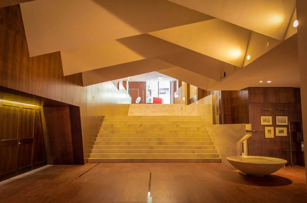 705 m² Vertical Mansion at PH The Palace: 3.5m Ceilings and Ultimate Luxury