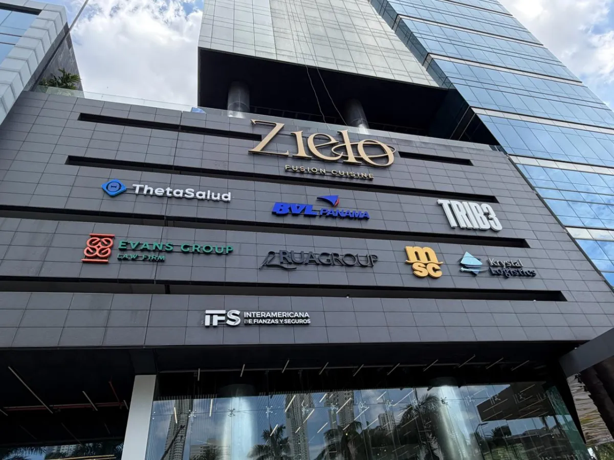 Exclusive Offices at Times Square Center, Costa del Este – 92 m² to 103 m² – 2 Parking Spaces