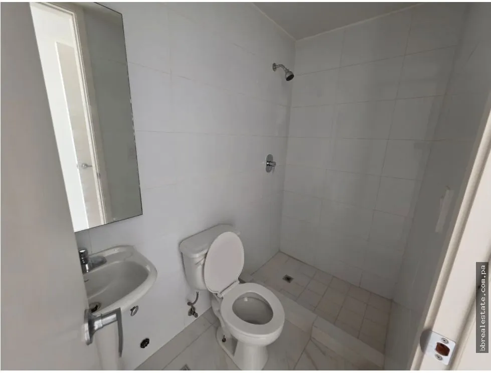 Apartment for Sale – Ph Pacific Park Tower, Edison Park