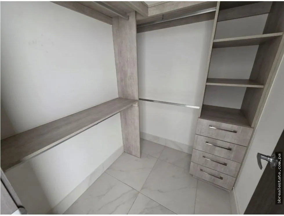 Apartment for Sale – Ph Pacific Park Tower, Edison Park