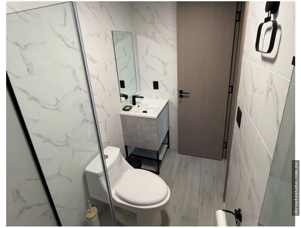 Sale of Apartment in PH Alexa, Bella Vista