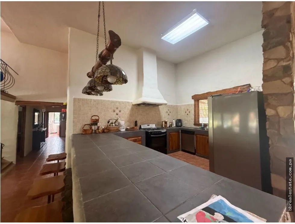 Sale of House in Coronado Golf Club, Coronado Beach