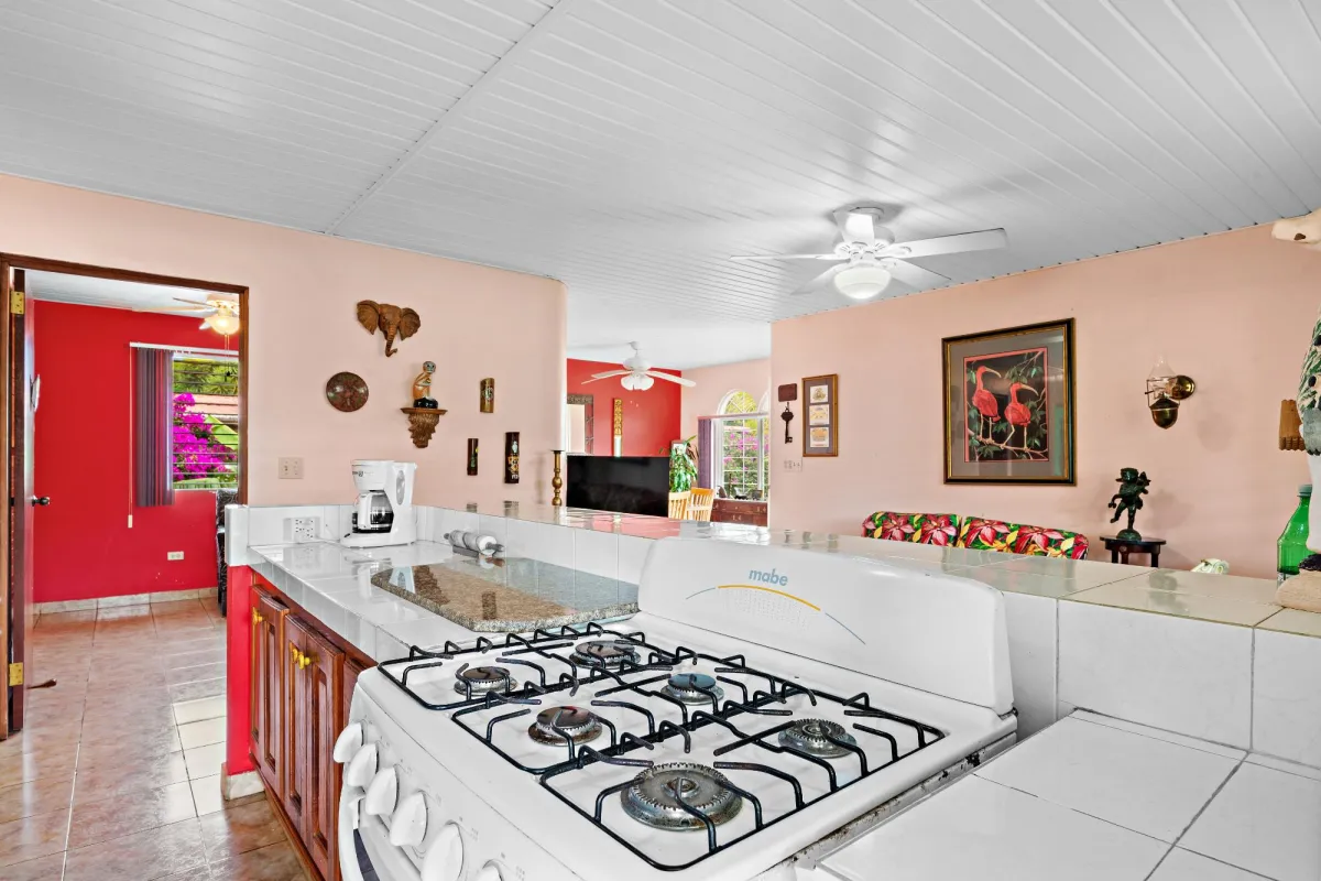 Charming 2-Bedroom Home in Oriana Alto Boquete