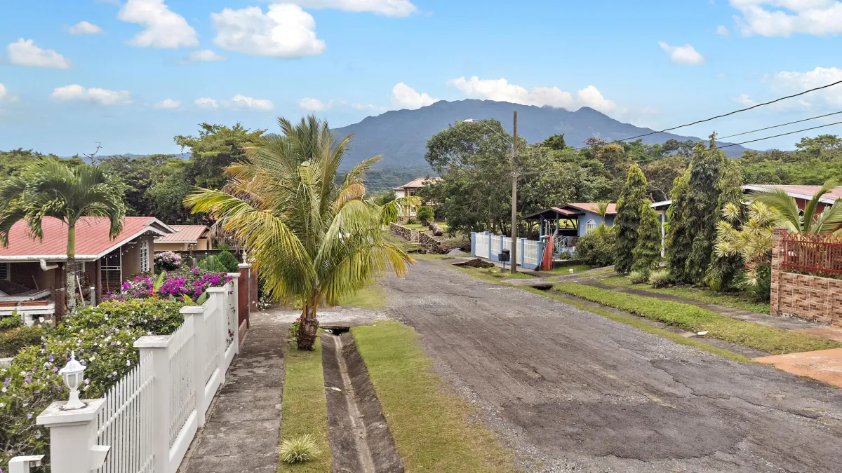 Charming 2-Bedroom Home in Oriana Alto Boquete