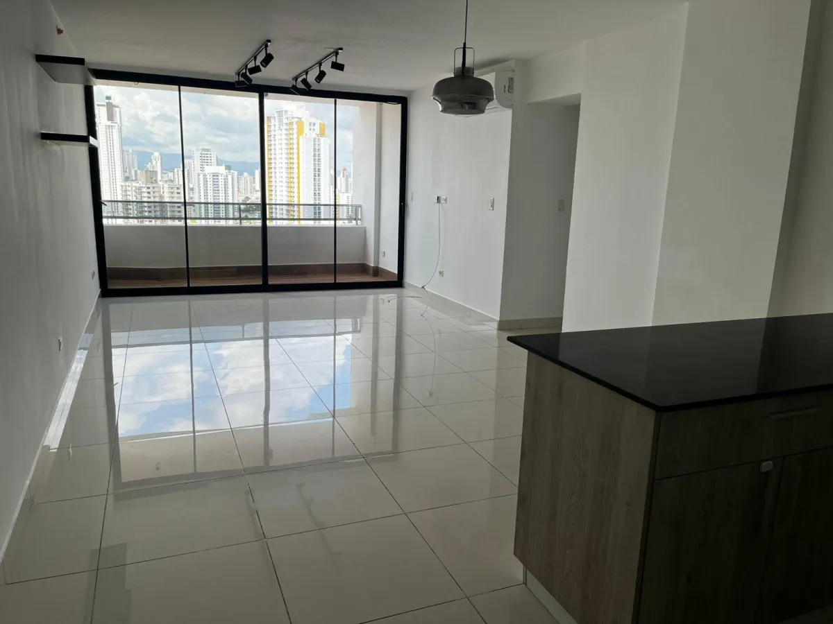 Apartamento en venta – PH Carreras, El Carmen