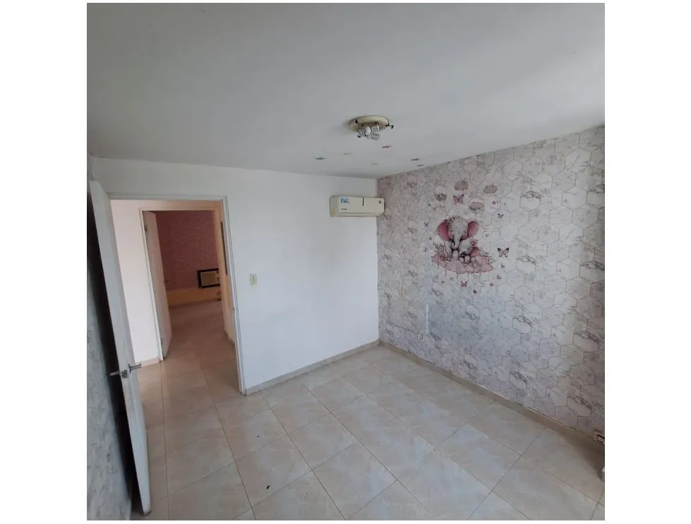 Sale of Apartment in PH Elmare, Edison Park. GM