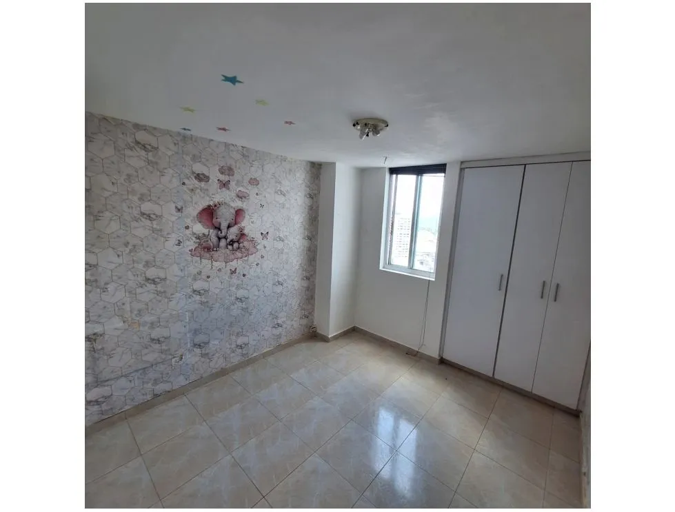 Sale of Apartment in PH Elmare, Edison Park. GM